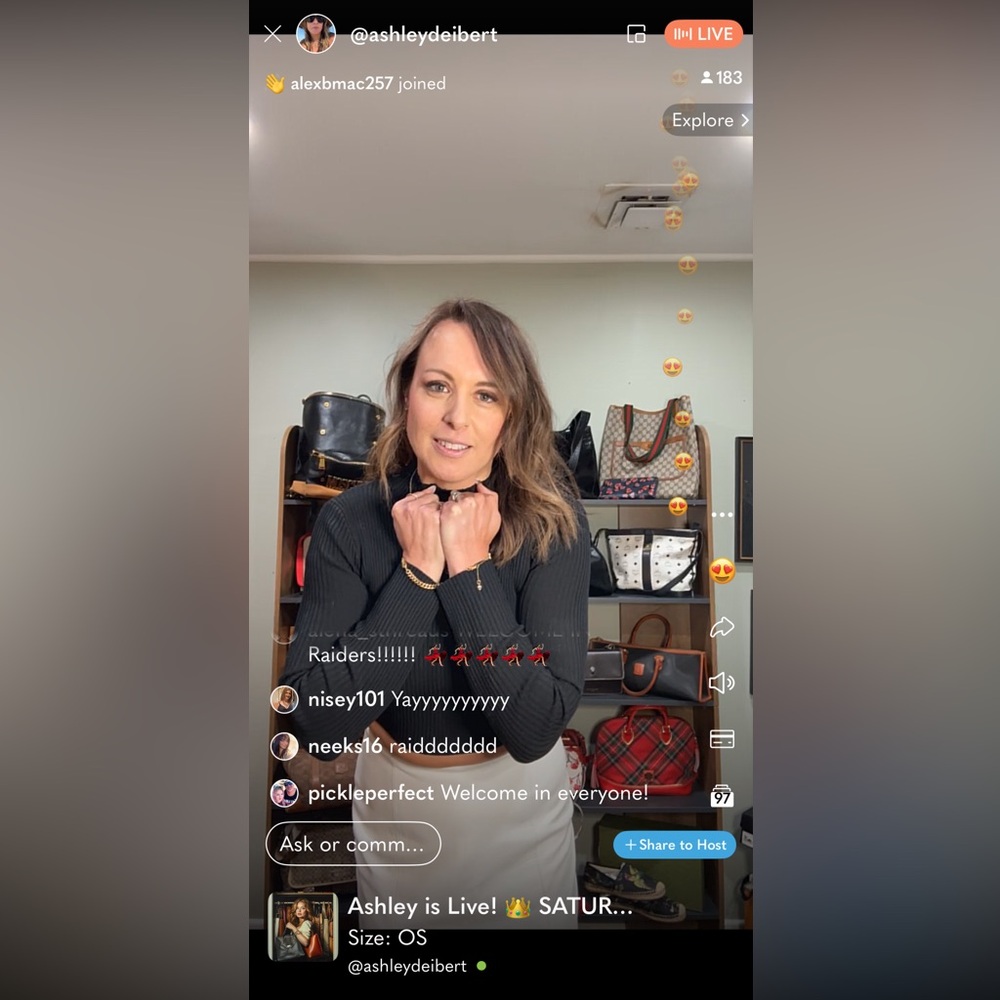 Ashley is Live! ๐ SATURDAYS 7am est ๐ lux designer vintage Share Shows - Picture 3 of 8